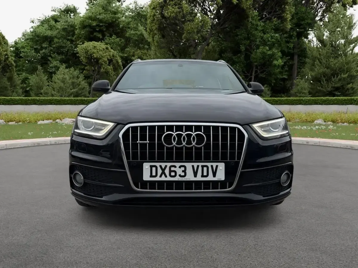 Usado Audi Q3 S-Line 177 HP (130 kW) 2013 Preto SUV