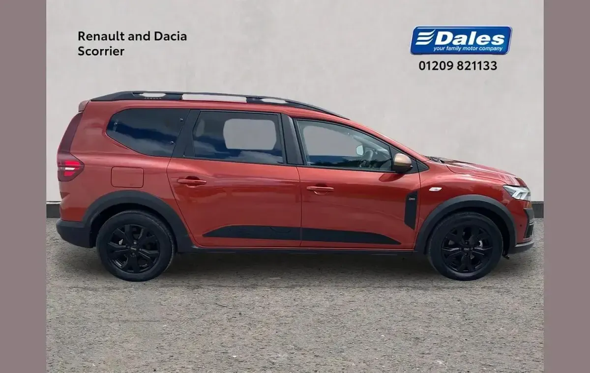 Used Dacia Jogger Extreme 141 HP (103 kW) 2024 Brown MPV