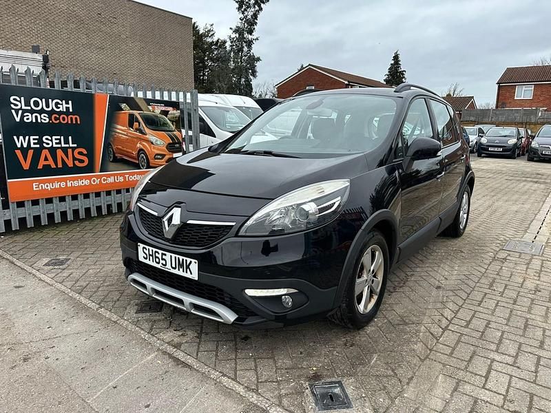 Begagnad Renault Scénic III Dynamique 110 HK (80 kW) 2015 Svart Minibuss