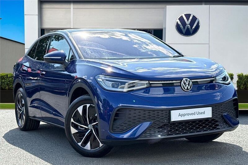 Blue Used 2024 VW ID.5 Pro SUV | £30,490 (Super price) - Image 1/4