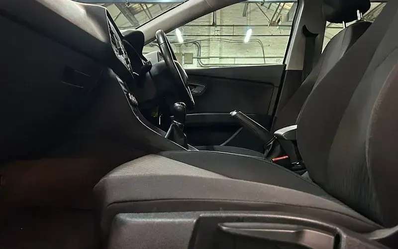 Used Seat Leon SE 110 HP (80 kW) 2016 Hatchback