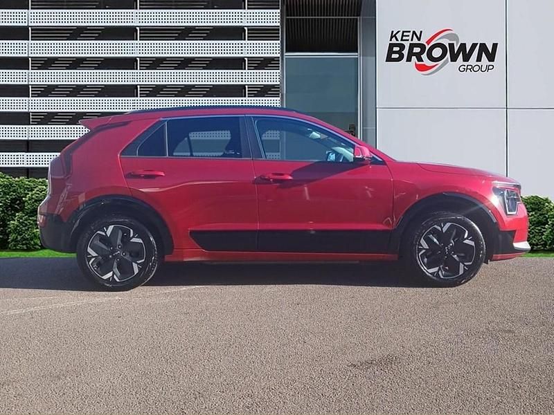 Used Kia e-Niro 11 kW (15 HP) 2023 Red SUV