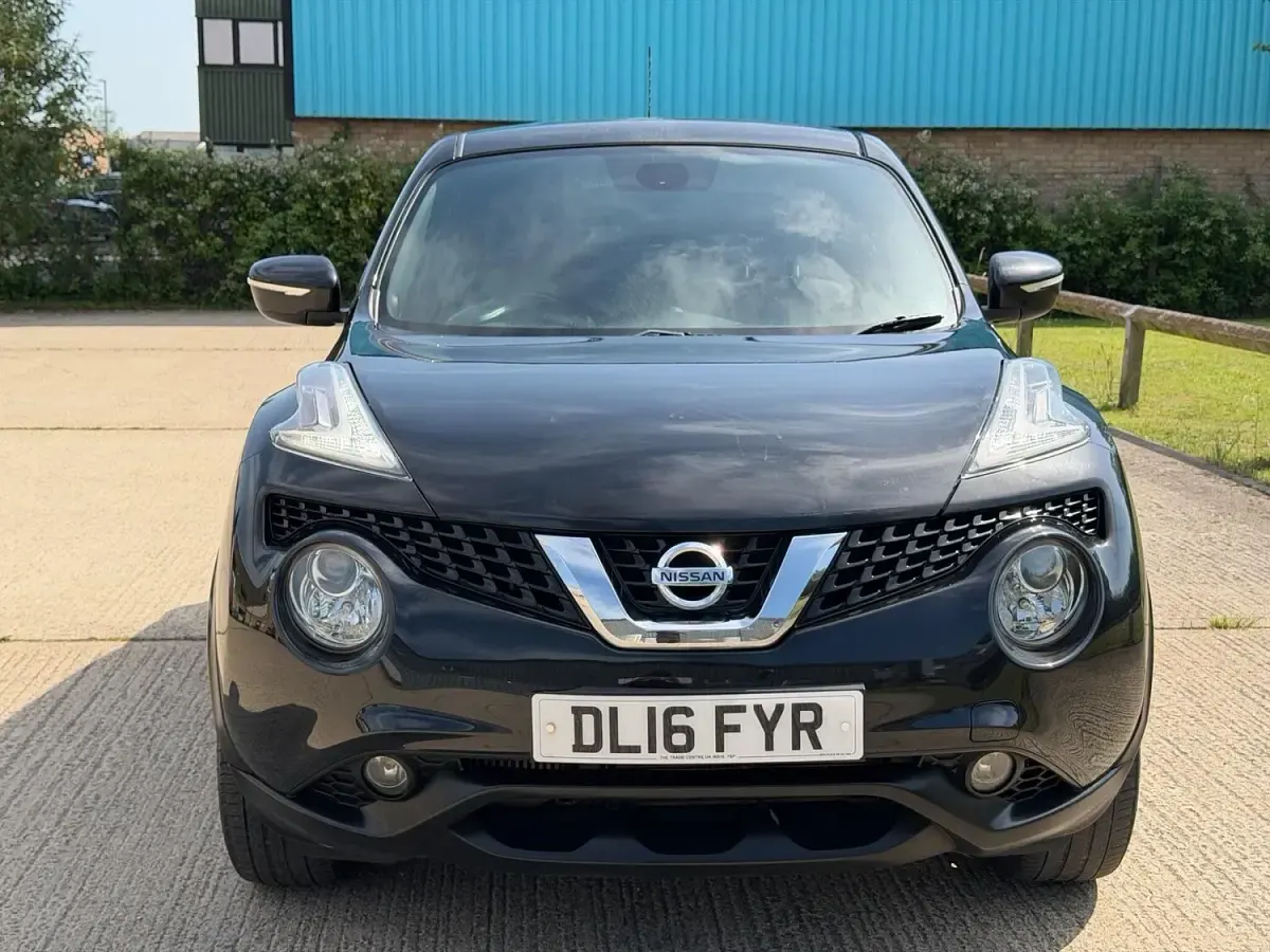 Used Nissan Juke N-Connecta 115 HP (84 kW) 2016 Black SUV