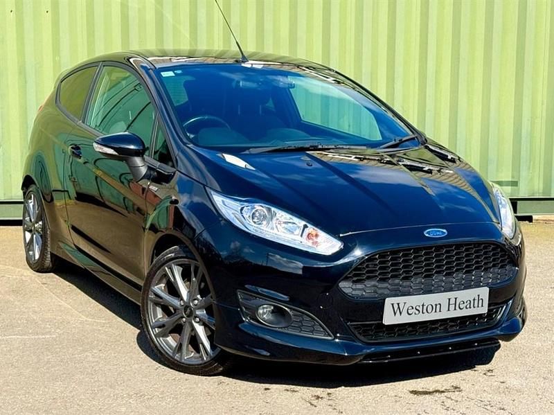 Used Ford Fiesta ST-Line 100 HP (73 kW) 2016 Black Hatchback