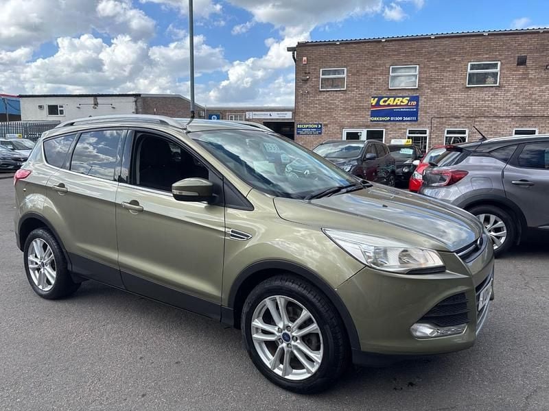 Used Ford Kuga Zetec 140 HP (102 kW) 2014 Green SUV