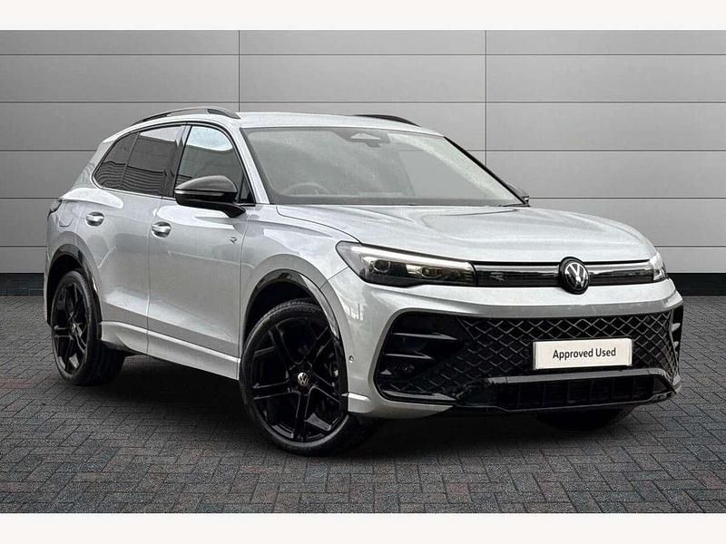 Silver New 2025 VW Tiguan R-line SUV | £37,850 (Fair price) - Image 1/4