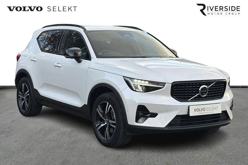 Used Volvo XC40 Plus 163 HP (119 kW) 2023 Crystal white SUV