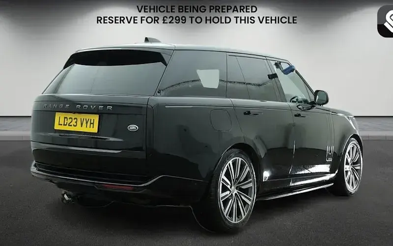 Used Land Rover Range Rover Autobiography 400 HP (294 kW) 2023 Black SUV