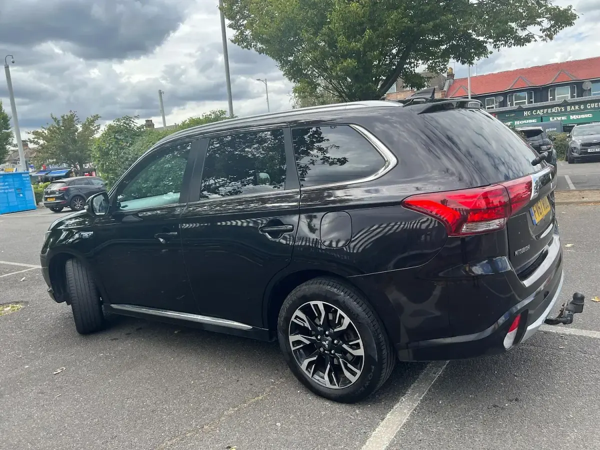 Used Mitsubishi Outlander P-HEV 2018 Black SUV