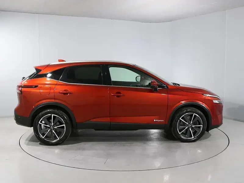 Used Nissan Qashqai Tekna 190 HP (139 kW) 2023 Red SUV