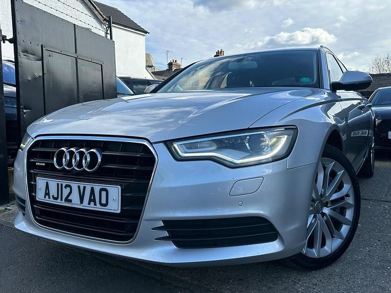 Usado Audi A6 Design 313 HP (230 kW) 2012 Prateado Carrinha
