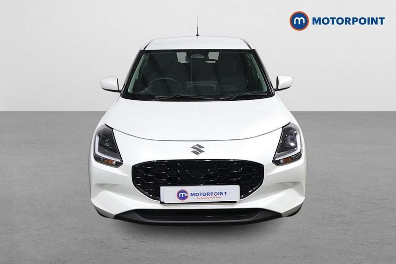 Used Suzuki Swift 2024 White Hatchback