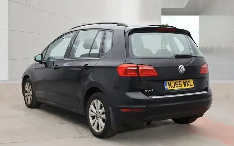 Used VW Golf VII SE 110 HP (80 kW) 2015 Black Hatchback