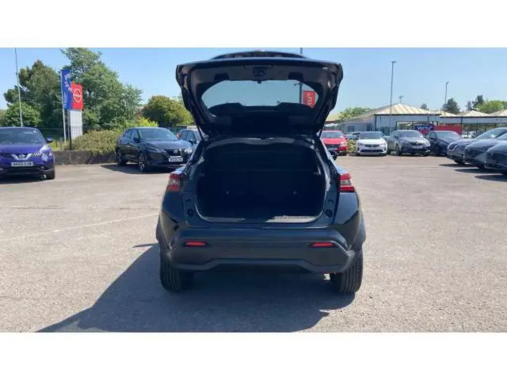 Used Nissan Juke N-Connecta 114 HP (83 kW) 2025 Black SUV