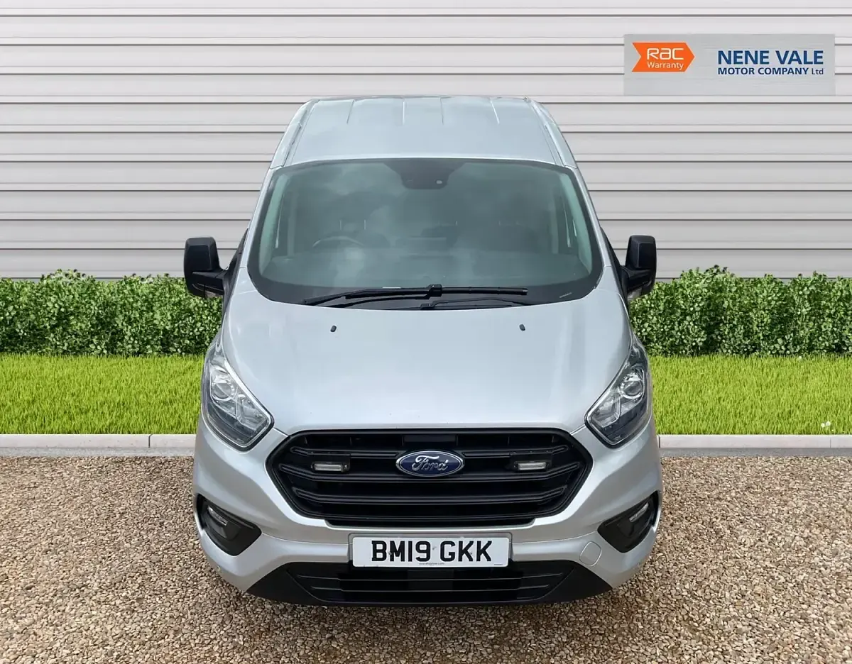 Used Ford Transit Custom Trend 105 HP (77 kW) 2019 Silver Van