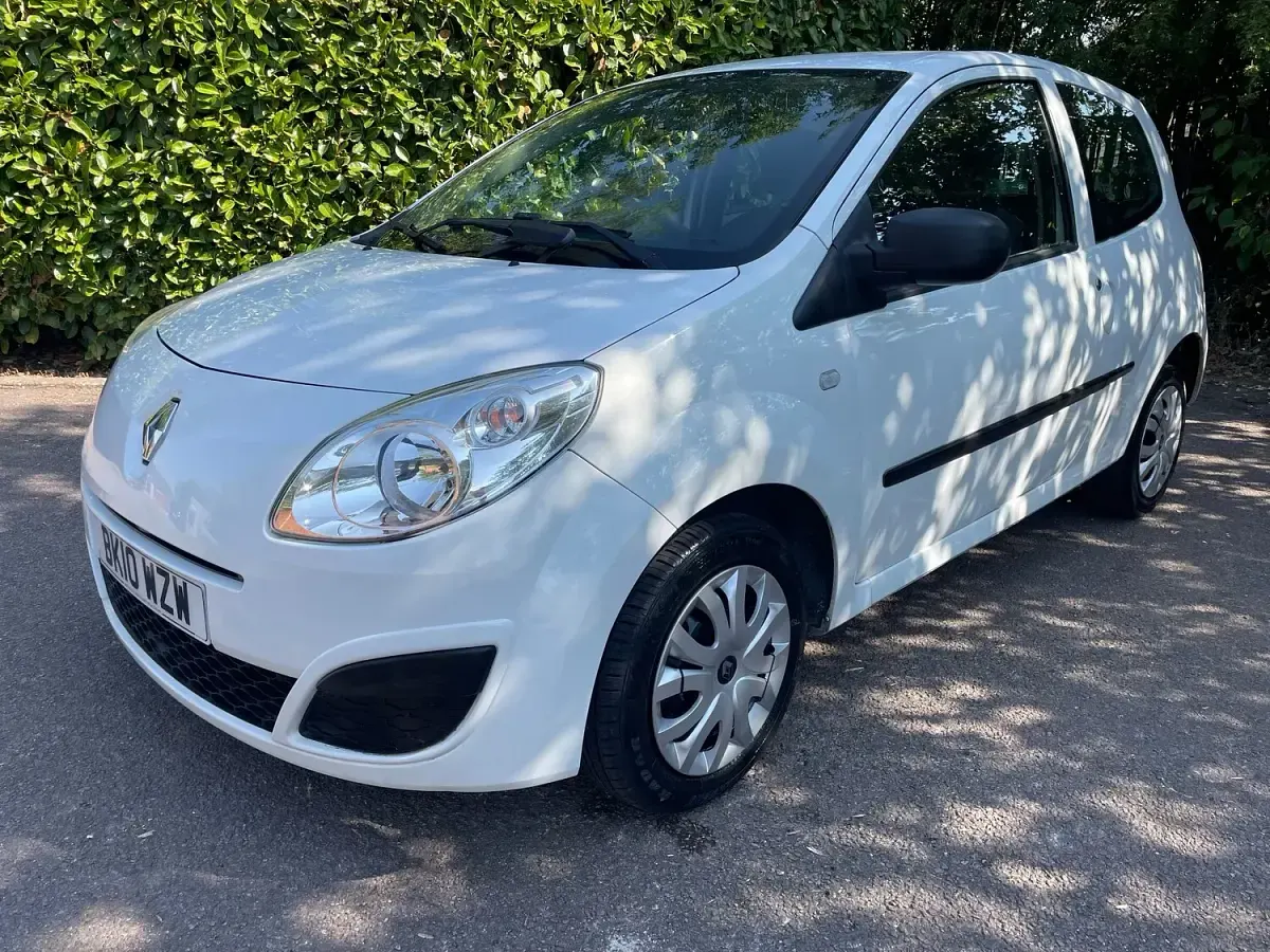 Used Renault Twingo 60 HP (44 kW) 2010 White Hatchback