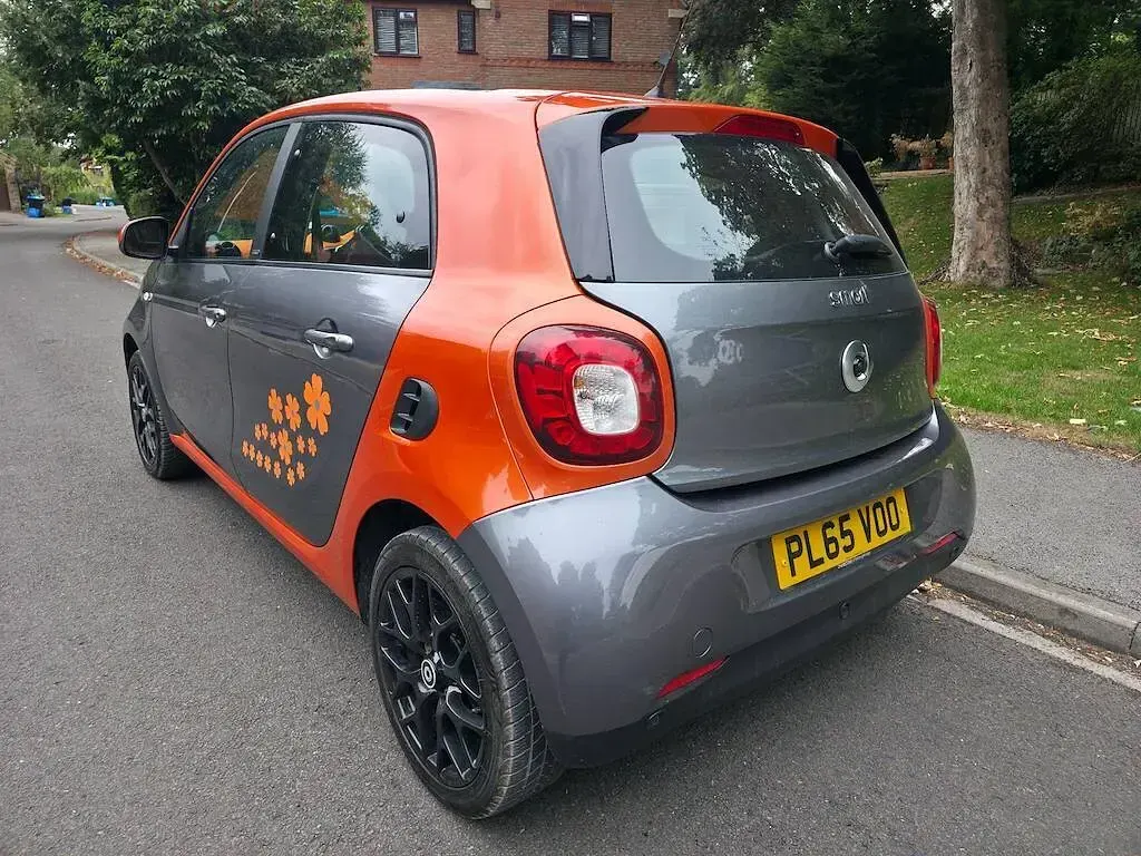 Used Smart ForFour Edition #1 90 HP (66 kW) 2016 Grey Hatchback