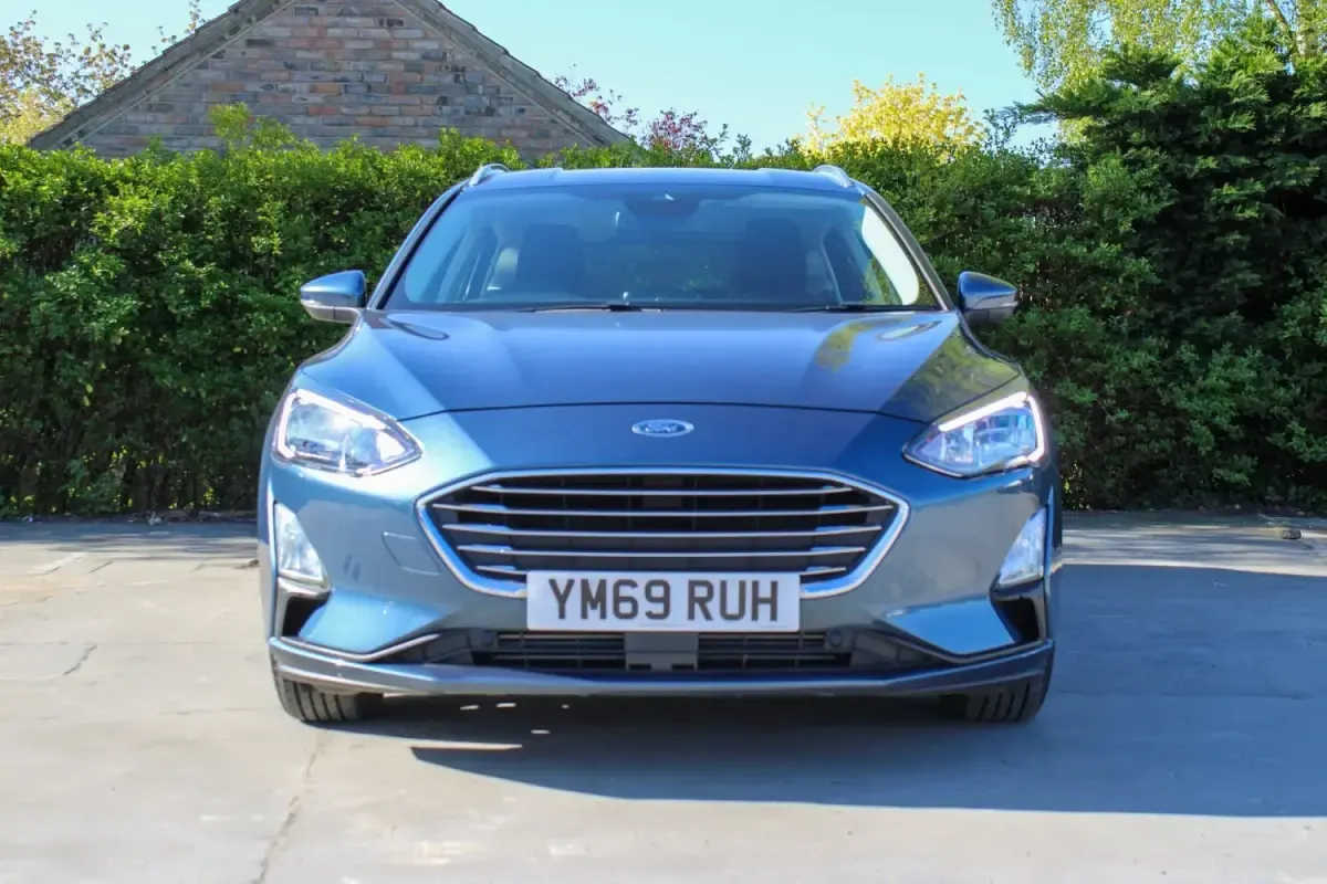 Usado Ford Focus Titanium 125 HP (91 kW) 2020 Azul Carrinha