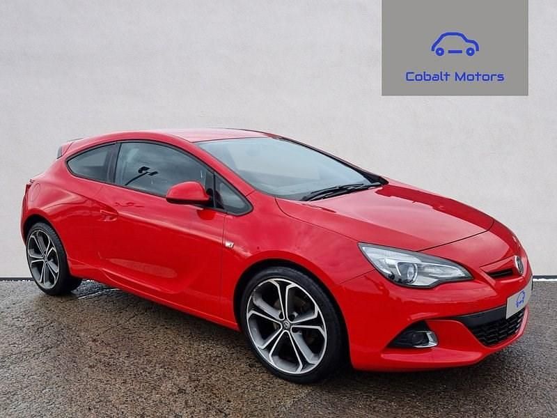 Red Used 2015 Vauxhall Astra GTC Edition Hatchback | £5,990 (A bit pricey) - Image 1/4