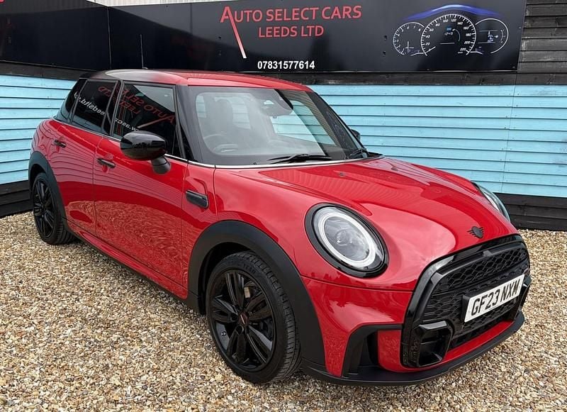 Used Mini Cooper Hatch 134 HP (98 kW) 2023 Red Hatchback