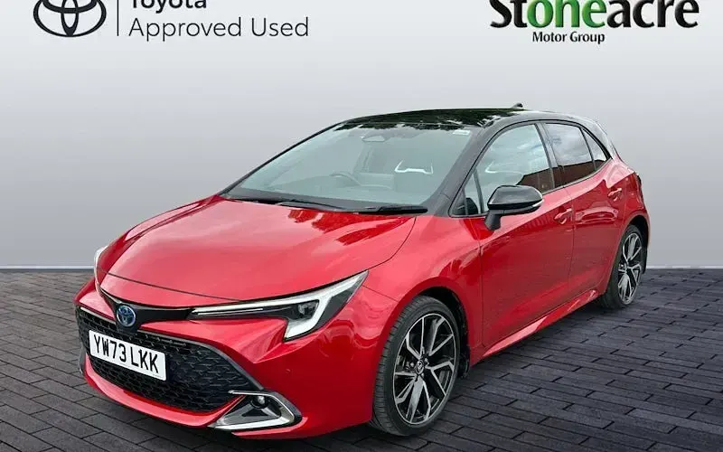 Used Toyota Corolla 140 HP (102 kW) 2026 Hatchback