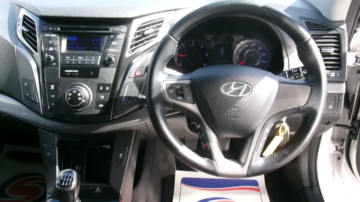 Used Hyundai i40 2015 White Estate