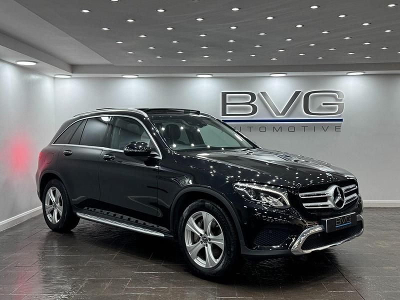 Used Mercedes GLC220 Premium 170 HP (125 kW) 2017 Black Estate