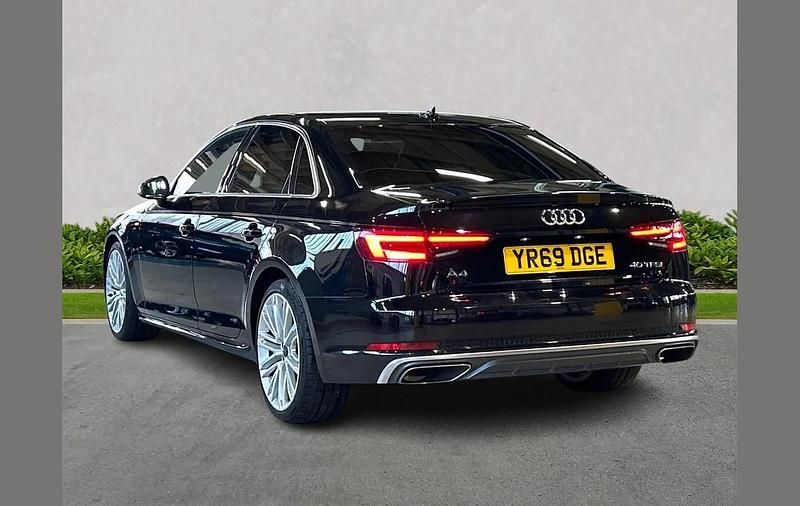 Used Audi A4 S-Line 190 HP (139 kW) 2019 Black Sedan