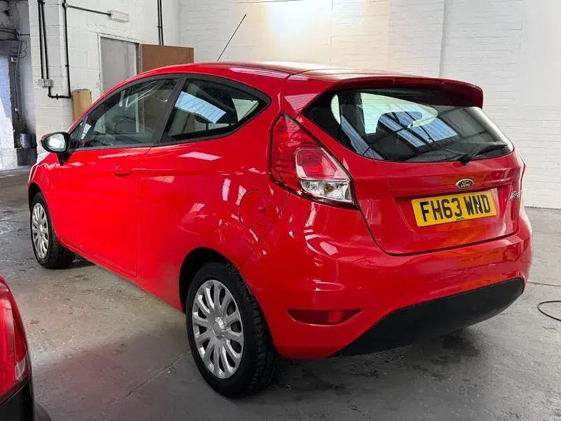 Used Ford Fiesta Style 82 HP (60 kW) 2014 Red Hatchback
