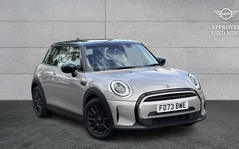 Used Mini Cooper Classic 136 HP (100 kW) 2022 Hatchback