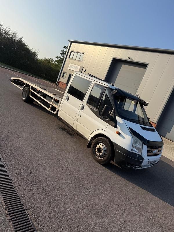 White Used 2007 Ford Transit Cabriolet | £4,750 - Image 1/4