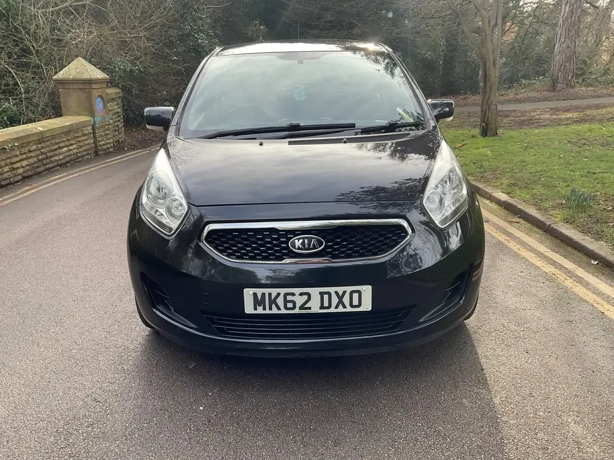 Used Kia Venga 89 HP (65 kW) 2012 Black Hatchback