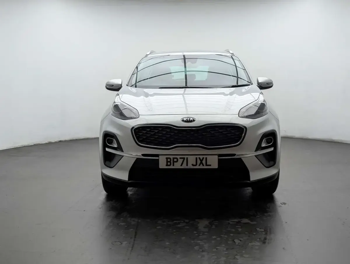 Usado Kia Sportage 134 HP (98 kW) 2022 Prateado SUV