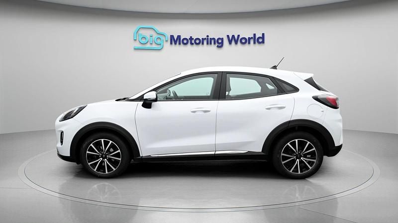 Begagnad Ford Puma Titanium 125 HK (91 kW) 2023 Vit SUV