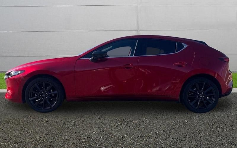 Begagnad Mazda 3 Homura-Line 186 HK (136 kW) 2023 Röd Halvkombi