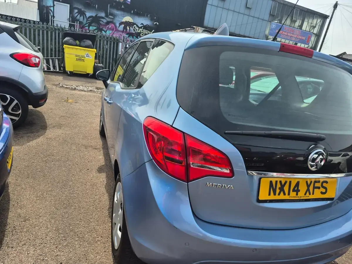 Used Vauxhall Meriva 2014 Blue MPV