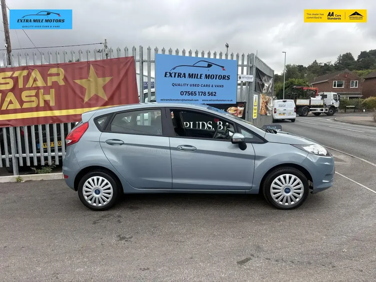 Used Ford Fiesta 94 HP (69 kW) 2010 Blue Hatchback