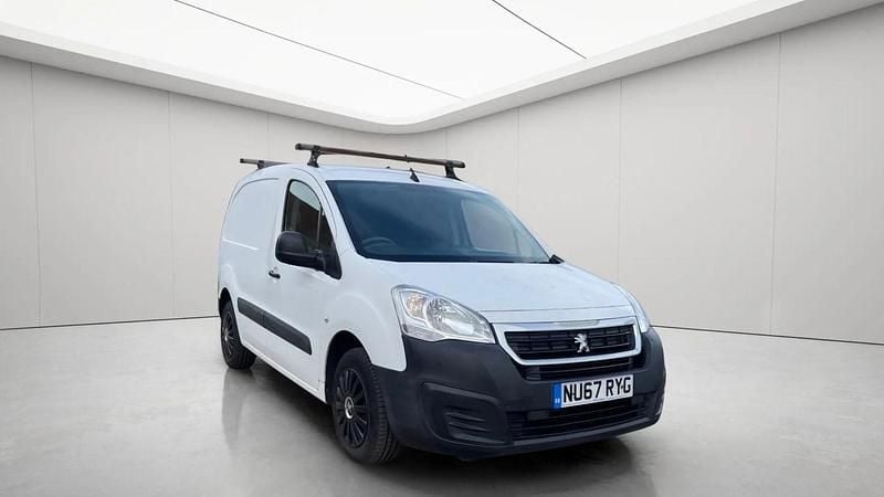 Used Peugeot Partner 98 HP (72 kW) 2017 White