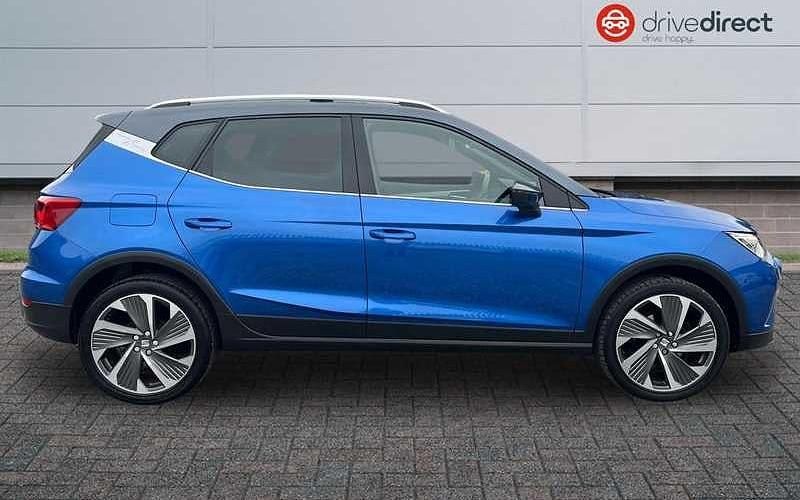 Used Seat Arona FR 110 HP (80 kW) 2022 Blue SUV