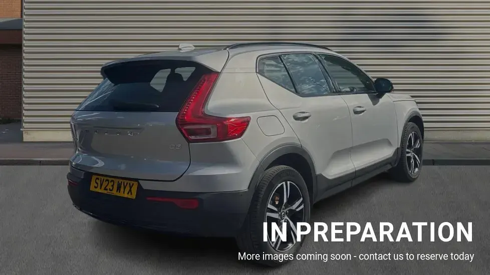 Used Volvo XC40 Plus 163 HP (119 kW) 2023 Silver SUV