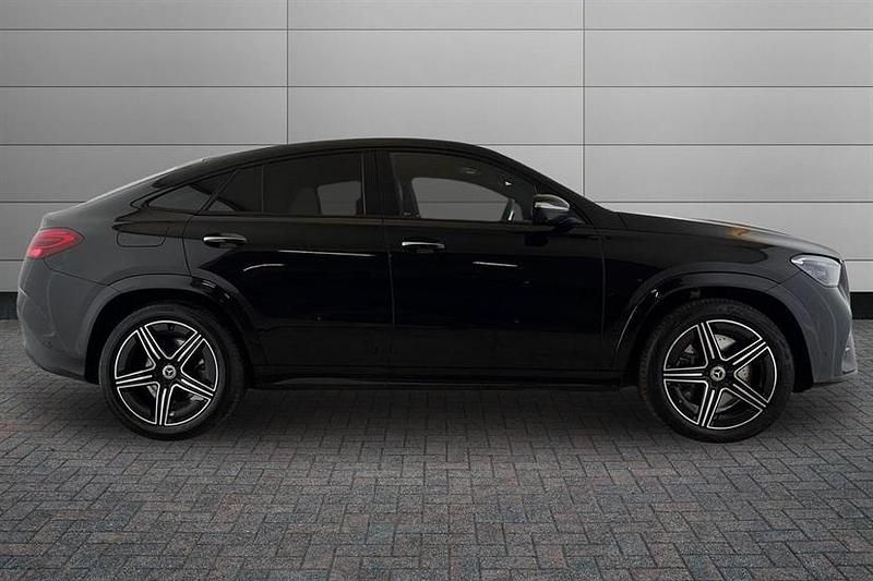 Used Mercedes GLE450 AMG Urban 367 HP (269 kW) 2025 Obsidian black Estate