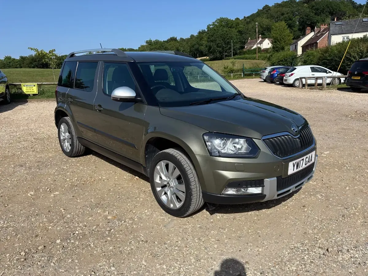 Used Skoda Yeti Drive 110 HP (80 kW) 2017 Green SUV