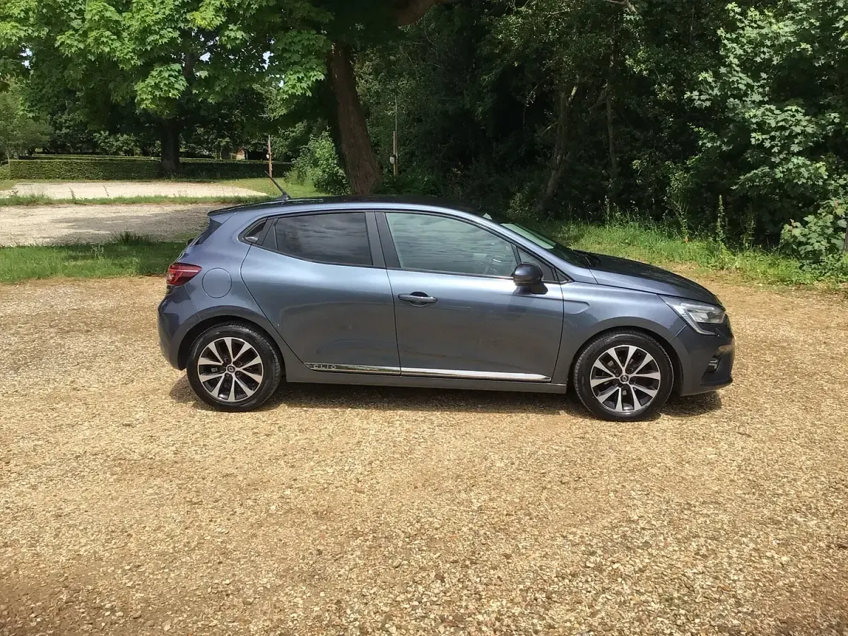 Used Renault Clio Iconic 2019 Grey Hatchback