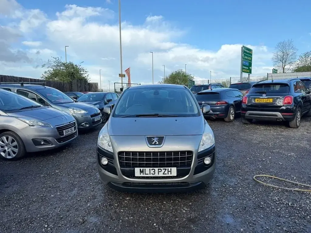 Used Peugeot 3008 Active 115 HP (84 kW) 2013 Grey Estate