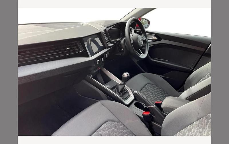 Used Audi A1 Sport 110 HP (80 kW) 2023 Red SUV