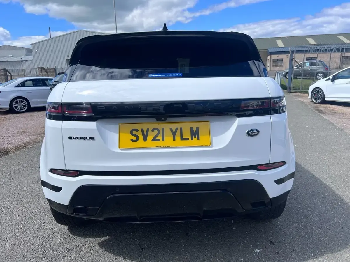 Used Land Rover Range Rover evoque R-Dynamic 160 HP (117 kW) 2021 White SUV
