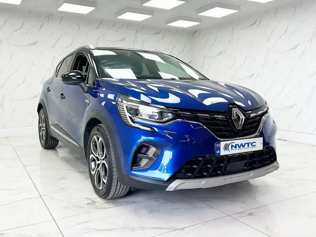 Used Renault Captur Version S 130 HP (95 kW) 2021 Blue/black SUV