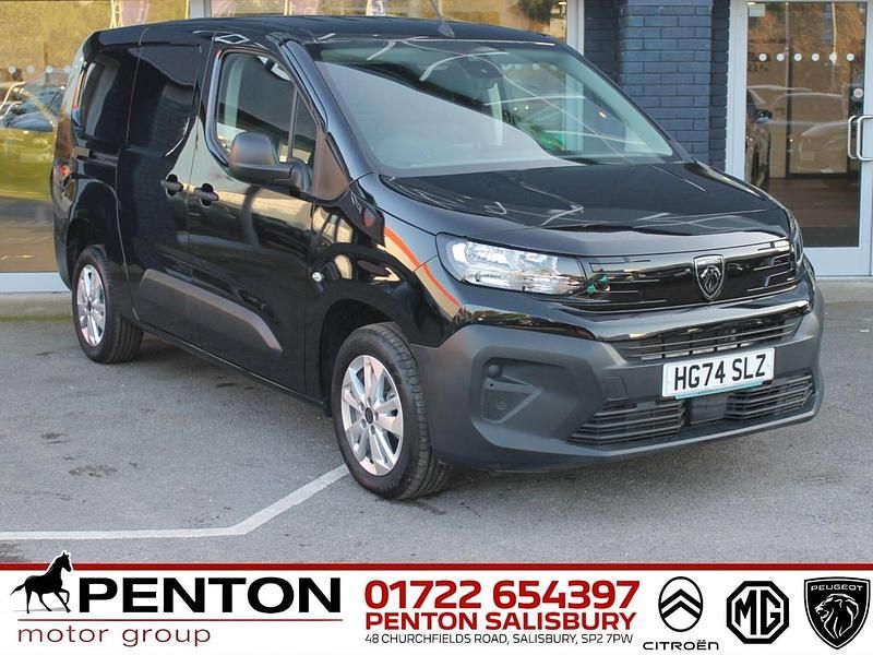 Used Peugeot Partner S 131 HP (96 kW) 2024 Black MPV