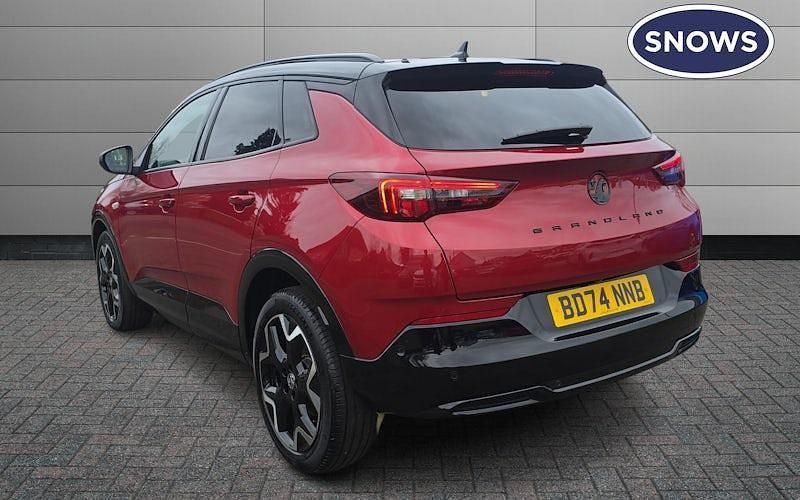 Used Vauxhall Grandland X Ultimate 136 HP (100 kW) 2024 Red SUV