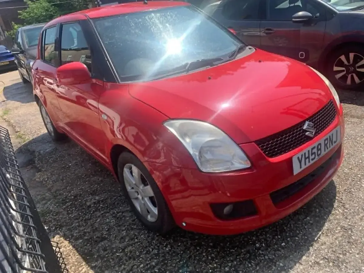 Used Suzuki Swift GLX 102 HP (75 kW) 2008 Red Hatchback